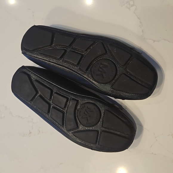 Michael Kors black Signature Ballet Flats with gold emblem. Size 8M. - Picture 5 of 9